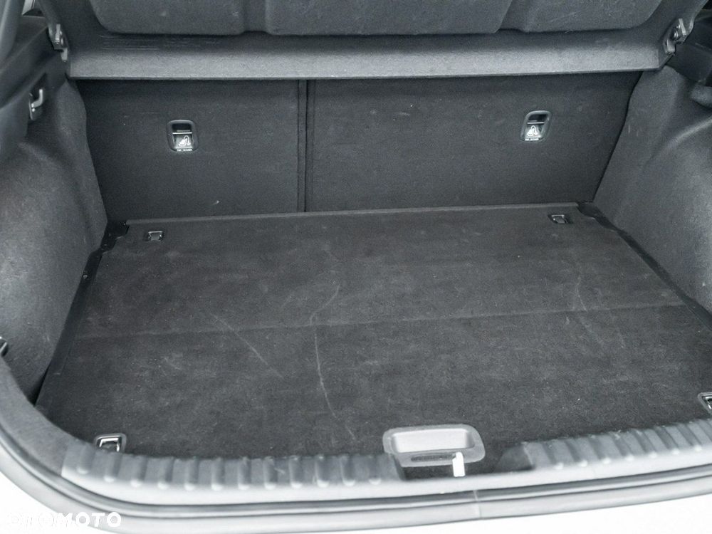 Kia XCeed 1.5 T-GDI M - 28