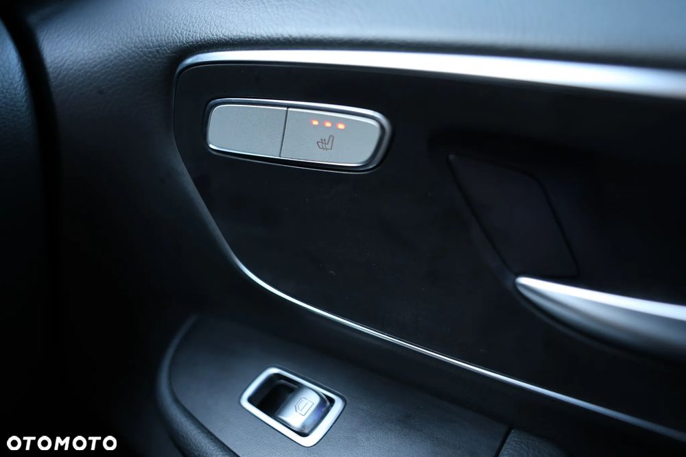 Mercedes-Benz Klasa V 220 d Avantgarde 9G-Tronic (d³ugi) - 15