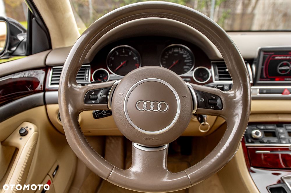 Audi A8 4.2 Quattro - 19
