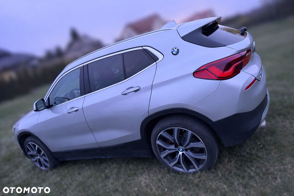 BMW X2 xDrive20i Advantage Plus - 2