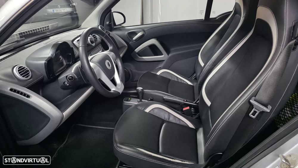 Smart ForTwo Coupé 1.0 mhd Pulse 71 Softouch - 10