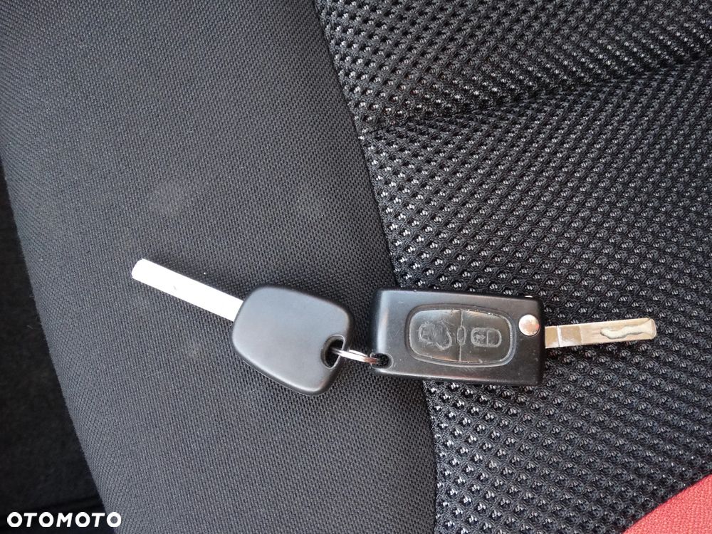 Citroën C2 1.4 VTR Senso Drive - 19