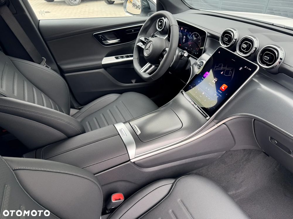 Mercedes-Benz GLC - 28