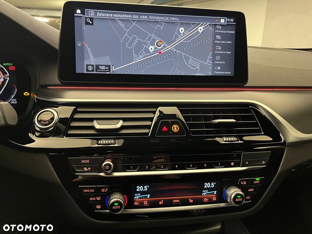 BMW Seria 5 530d xDrive mHEV M Sport sport - 25
