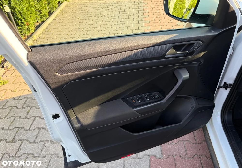 Volkswagen T-Roc 1.0 TSI - 11