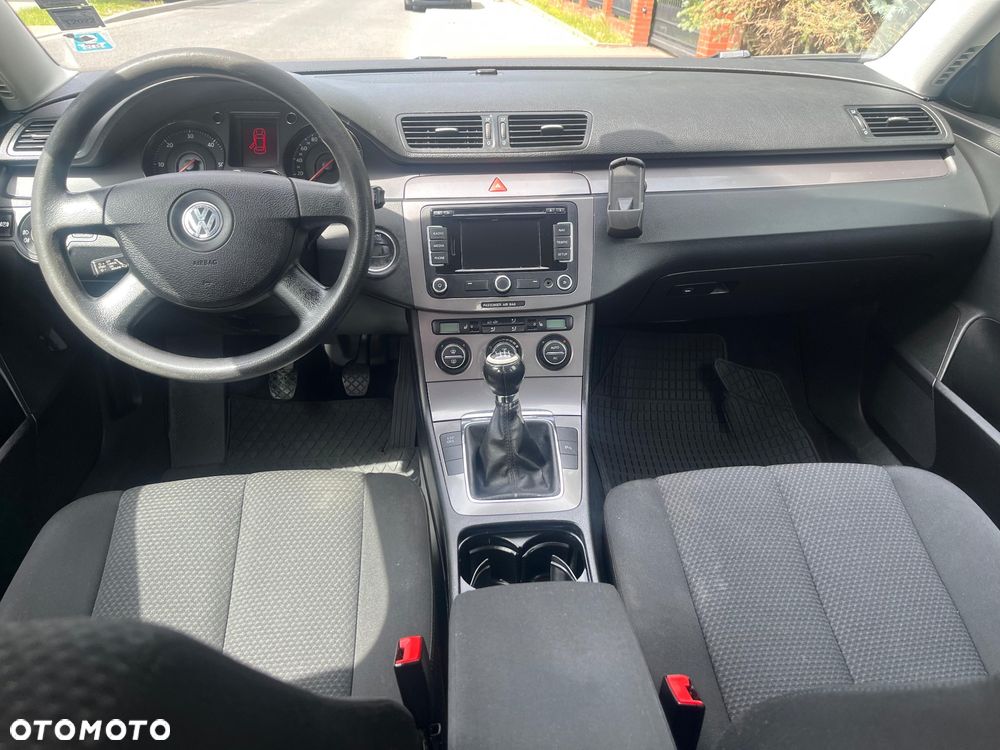 Volkswagen Passat - 5