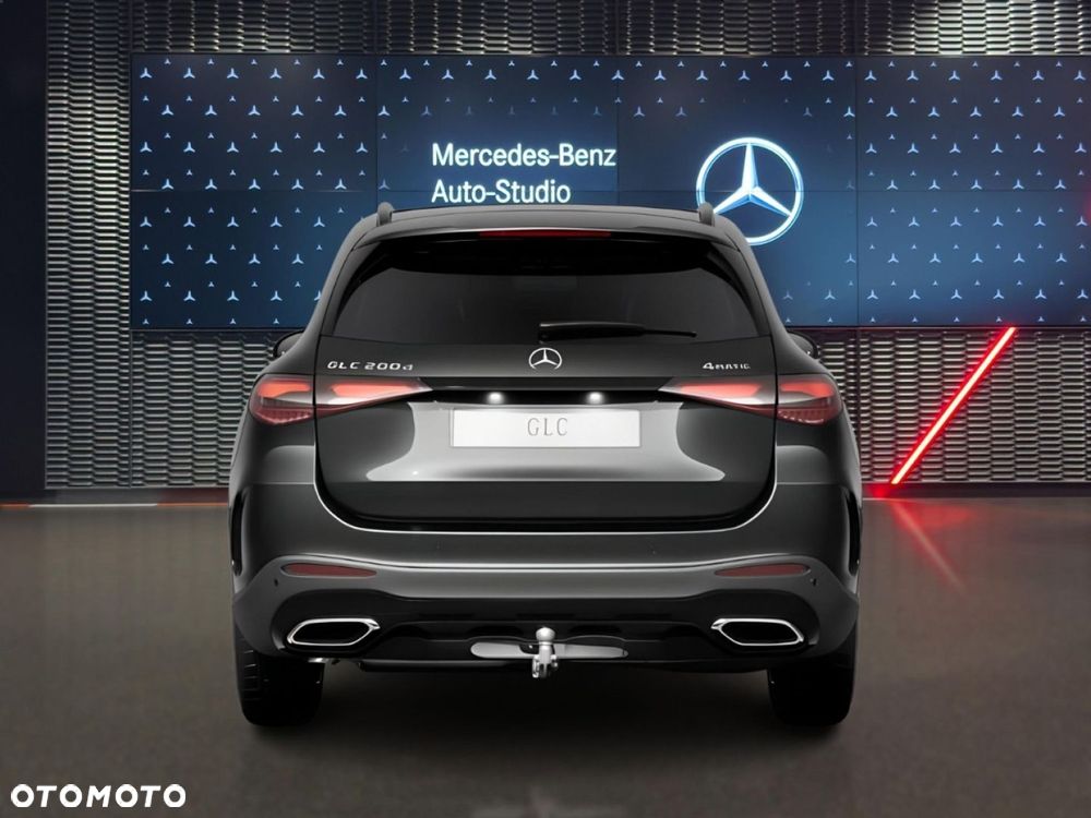 Mercedes-Benz GLC - 4
