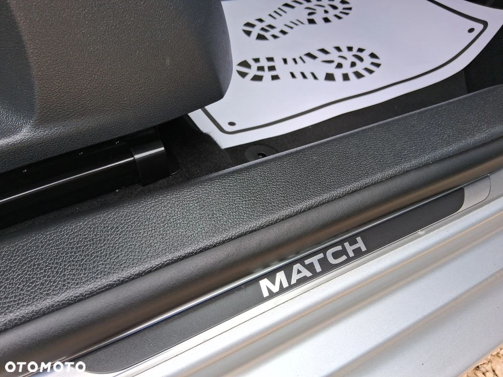 Volkswagen Golf 2.0 TDI DPF MATCH - 17