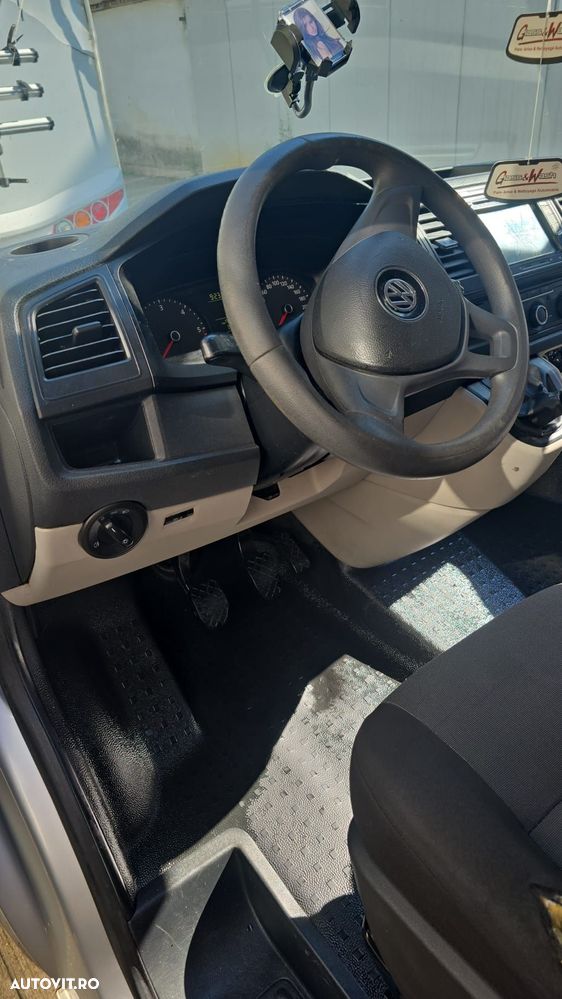 Volkswagen Multivan - 6