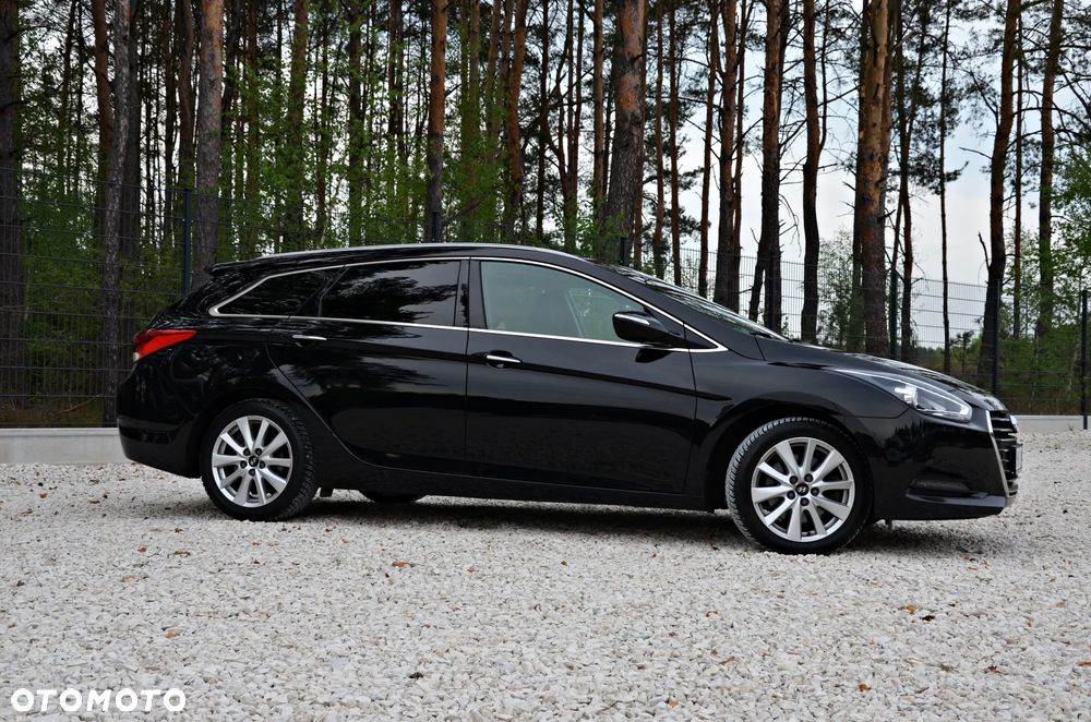Hyundai i40 Kombi 1.7 CRDi Premium - 17