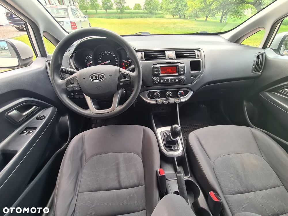 Kia Rio - 6