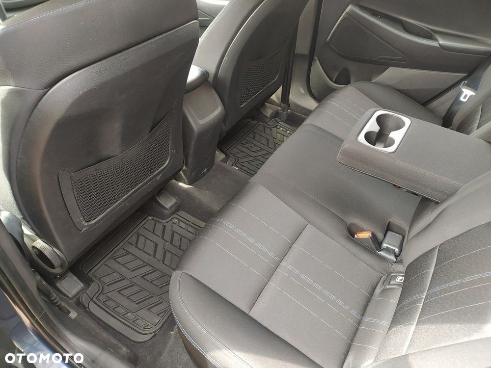 Hyundai Tucson - 16