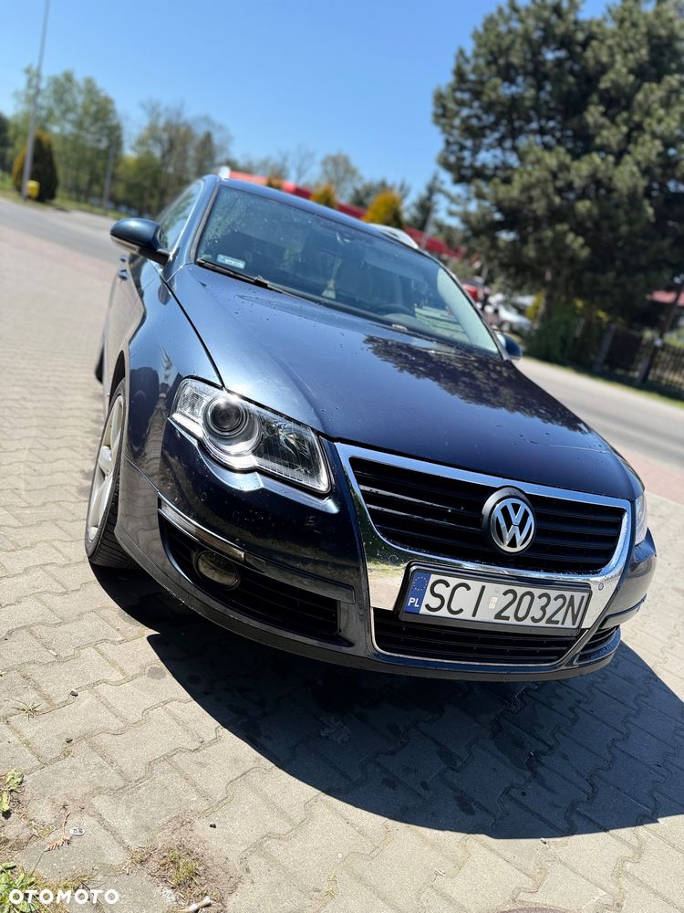 Volkswagen Passat 3.2 V6 FSI 4Mot Highline DSG - 4