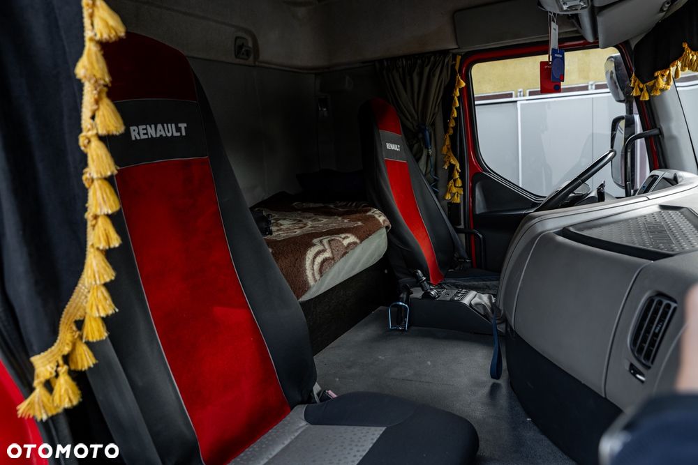 Renault Premium 450 DXI + Ten CATE TCO40 - 32
