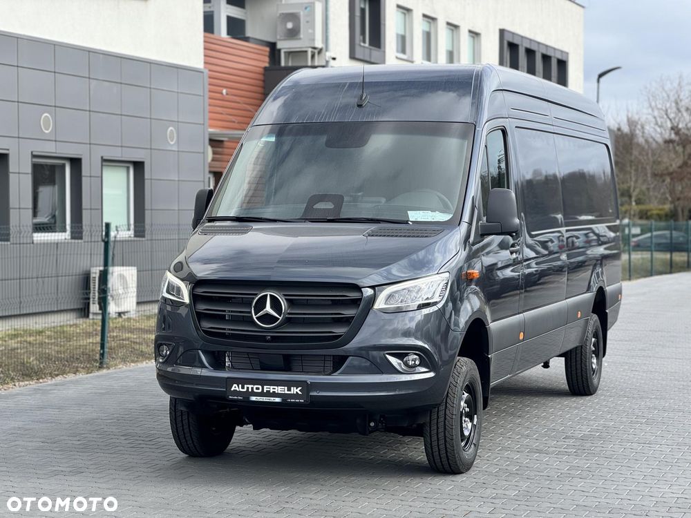 Mercedes-Benz Sprinter - 4
