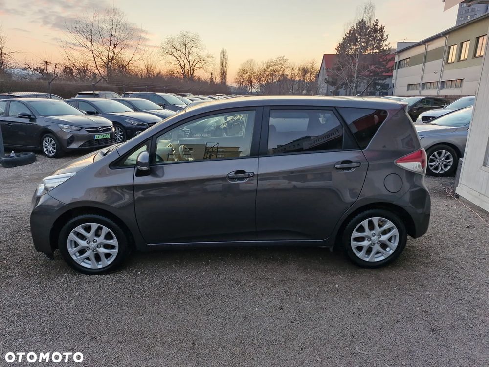 Toyota Verso S 1.33 Premium - 2