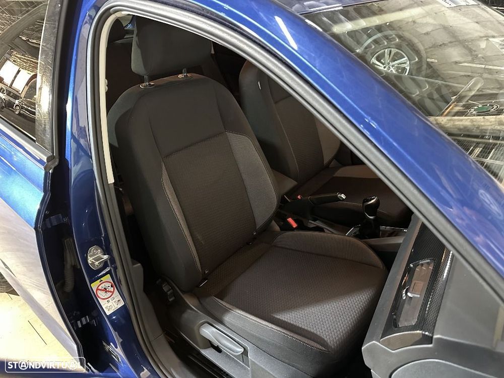 VW Polo 1.0 TSI Urban - 14