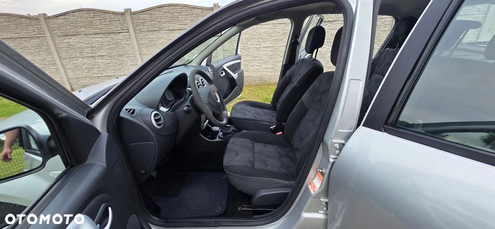 Dacia Sandero 1.6 MPI Laureate - 15