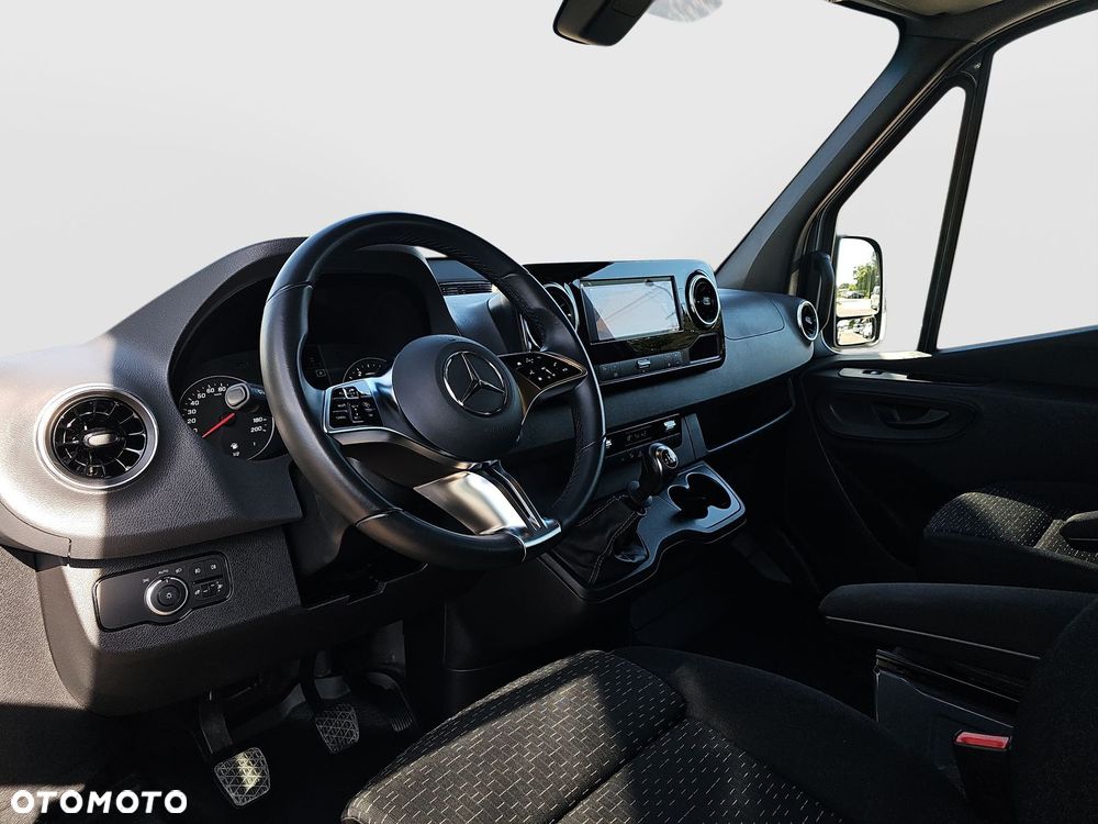Mercedes-Benz sprinter - 4
