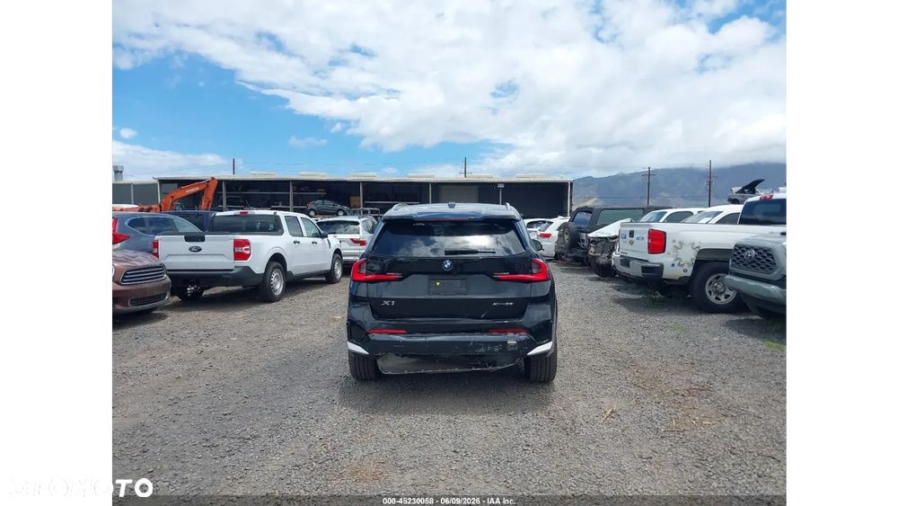 BMW X1 - 8