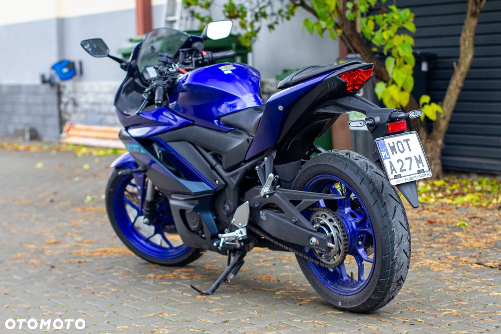 Yamaha R3 - 3