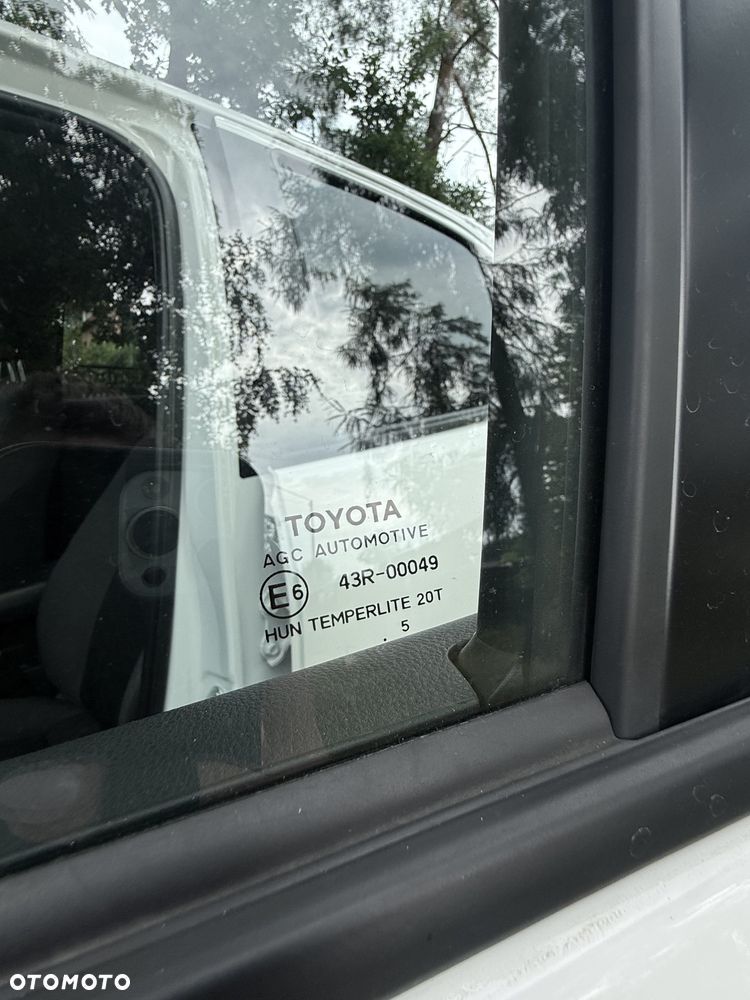 Toyota Yaris Cross - 17