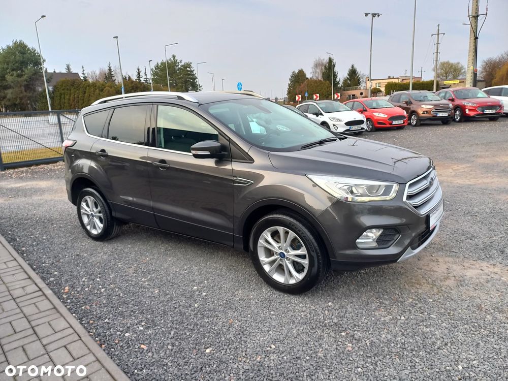 Ford Kuga 1.5 TDCi 2x4 Titanium - 9