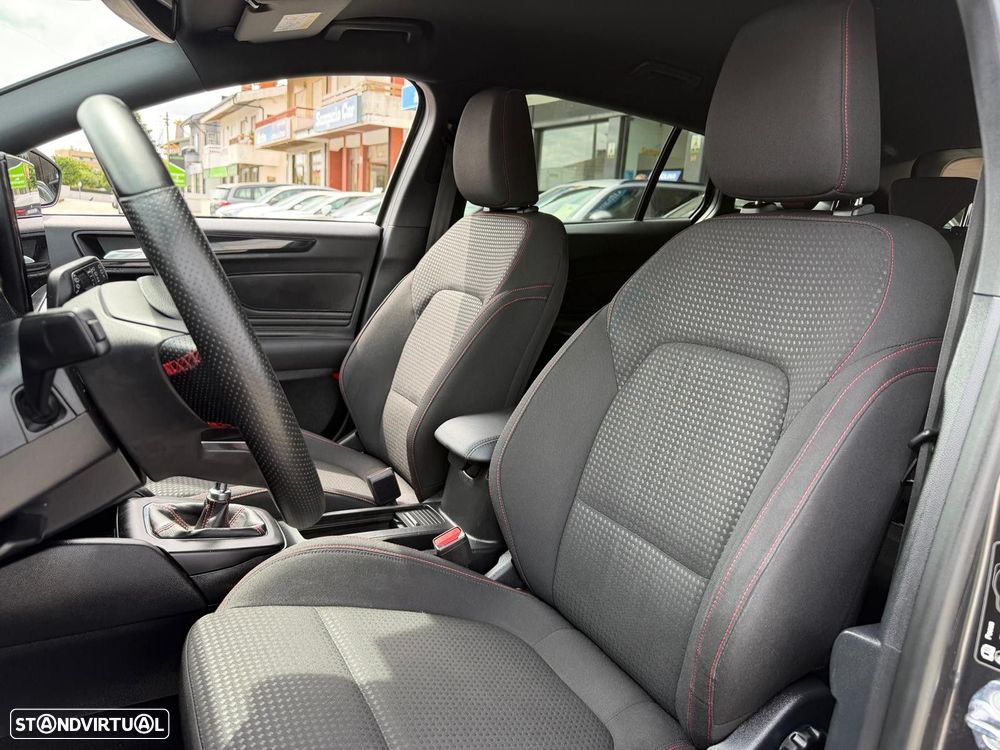Ford Focus SW 1.0 EcoBoost MHEV ST-Line - 10