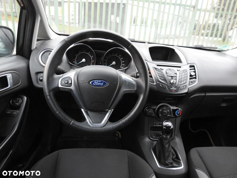 Ford Fiesta 2015 photo 5