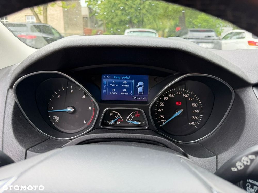Ford Focus - 23