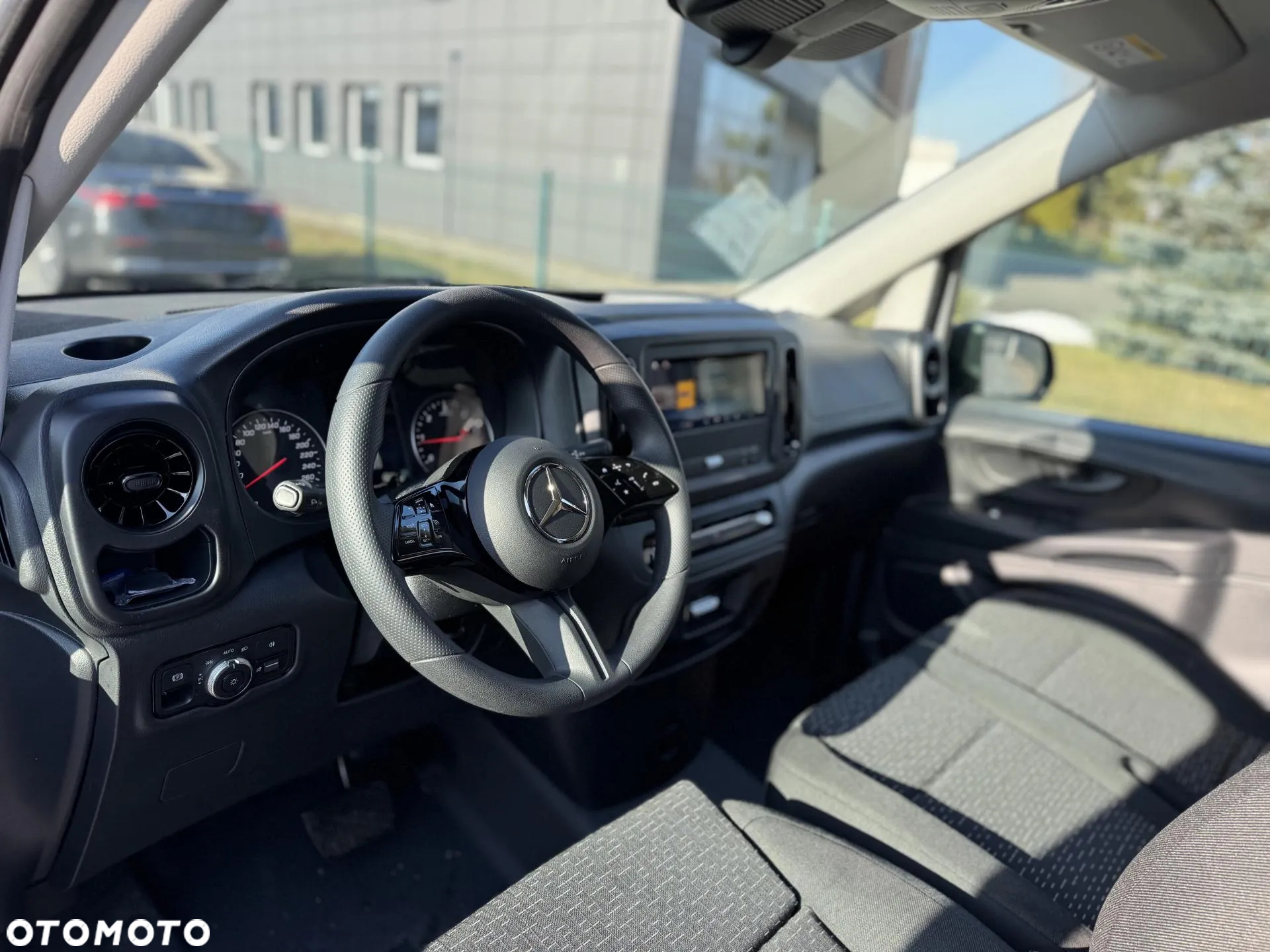 Mercedes-Benz Vito - 10