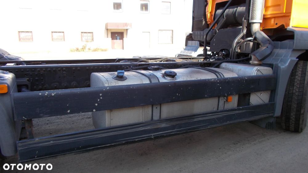 MAN TGS BECZKA ASENIZACJA, KRÓTKI ROZSTAW 410cm, EURO-5, 3-y OSIOWY, OŚ SKRĘTNA, 6x2 - 38