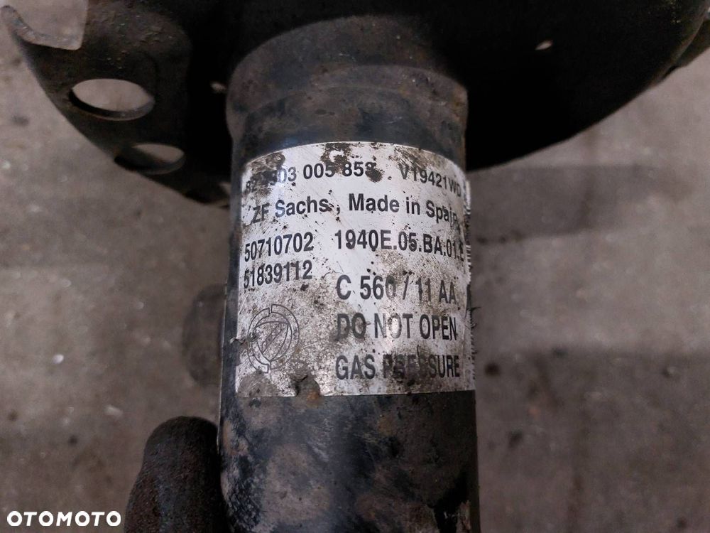 AMORTYZATOR SPRĘŻYNA ZWROTNICA LEWY PRZÓD + PRAWY PRZÓD FIAT CROMA II - 3