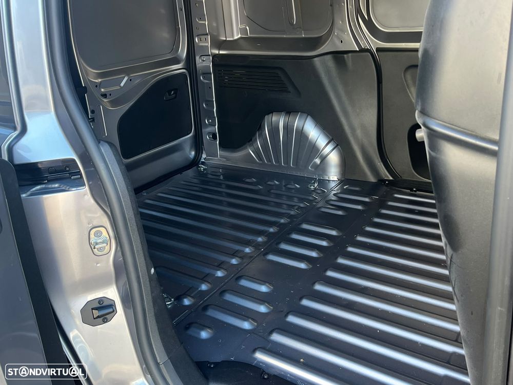 Opel Combo Cargo L1 1.5 CDTi 130cv AT8 (caixa automática) - 30