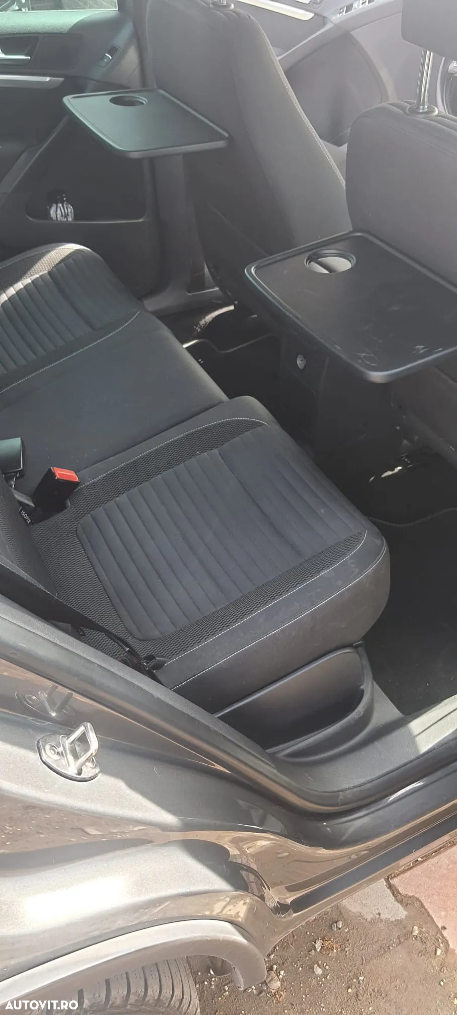 Volkswagen Tiguan - 9
