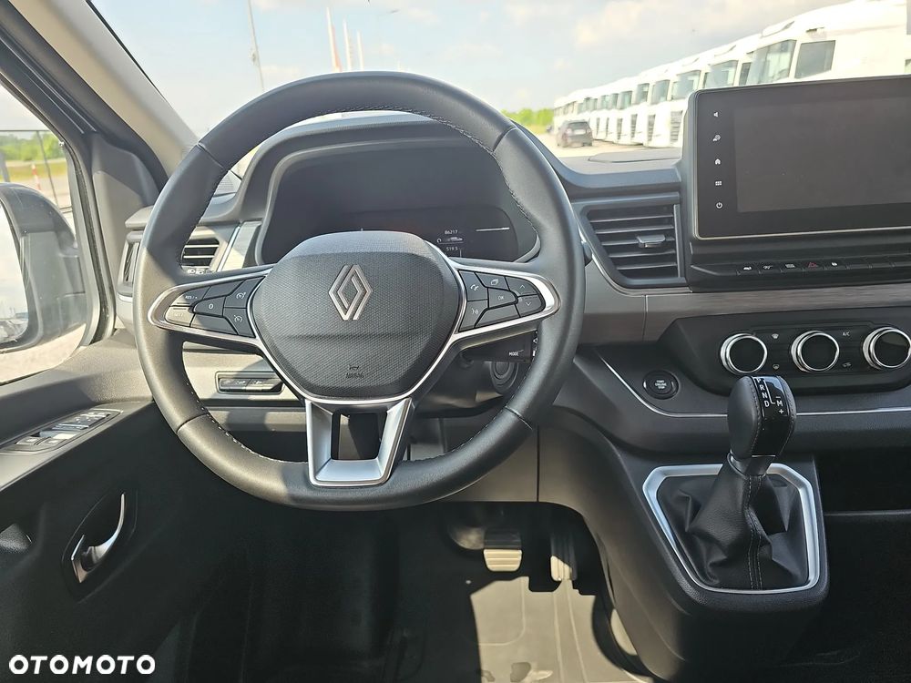 Renault Trafic Grand 2.0 dCi EDC - 11