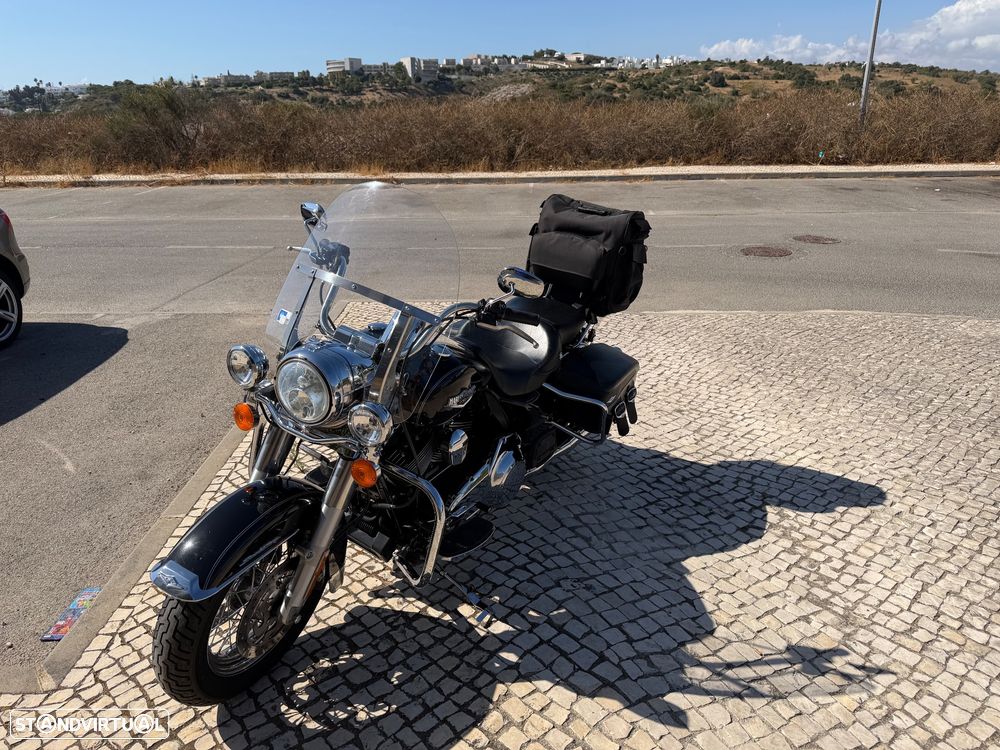 Harley-Davidson FLHRCI Road King Classic - 7