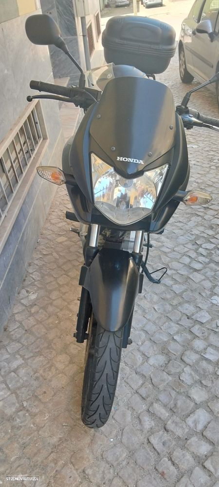 Honda CBF - 4