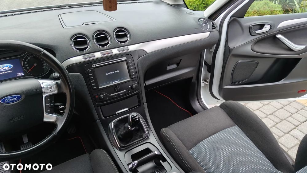 Ford S-Max 2.0 TDCi DPF Business Edition - 26