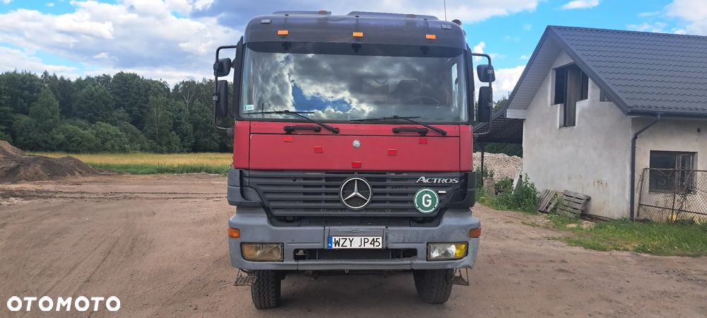 Mercedes-Benz ACTROS - 8