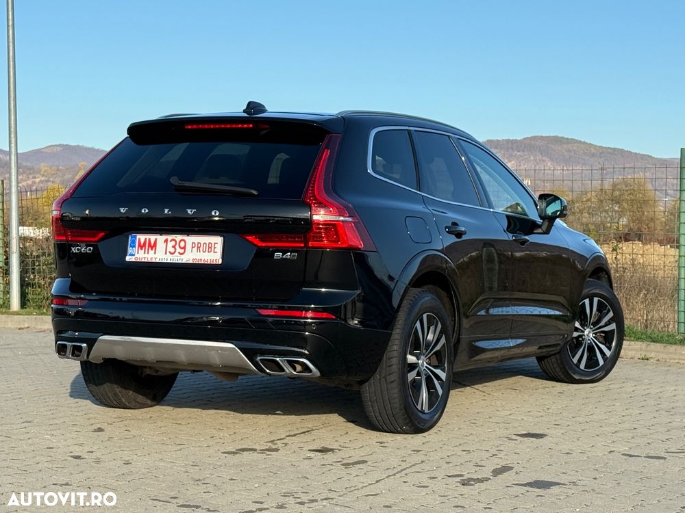 Volvo XC 60 B4 D AWD Geartronic Momentum Pro - 25
