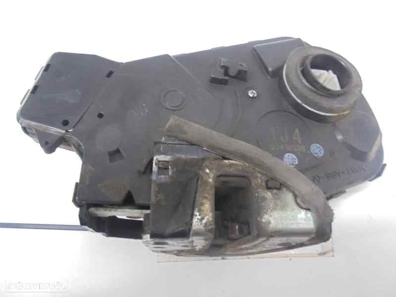FECHADURA MALA / PORTA TRASEIRA TOYOTA RAV 4 III 2006 -6911042130 - 2