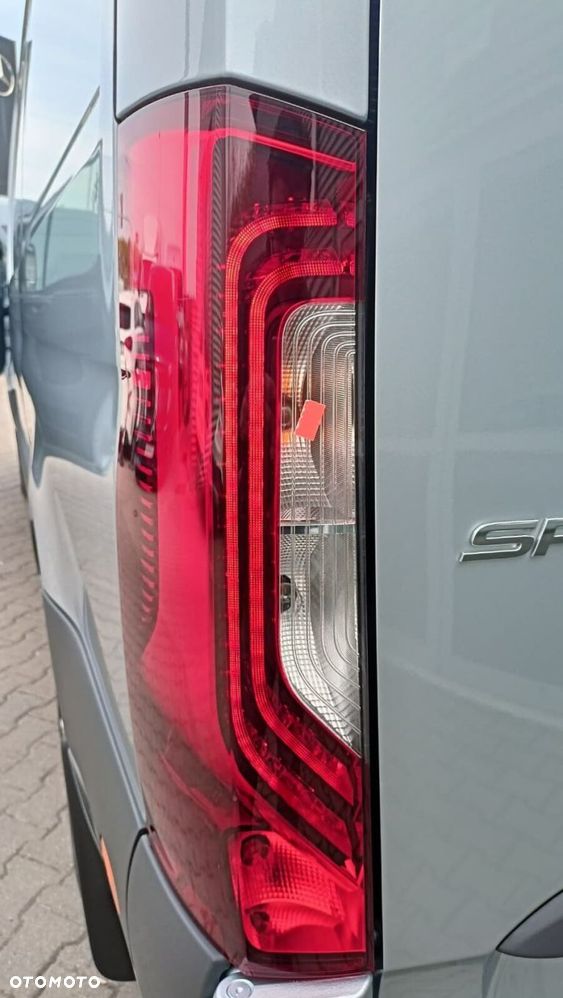 Mercedes-Benz Sprinter Furgon L2H1 317 cdi - 10