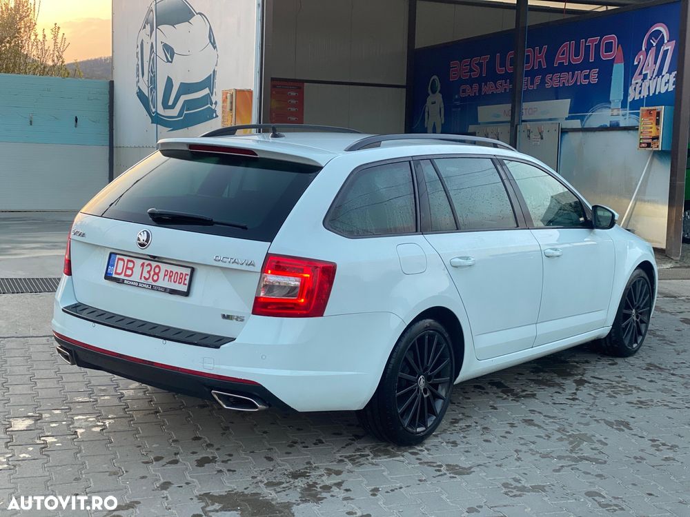 Skoda Octavia 2.0 TDI DSG RS - 5