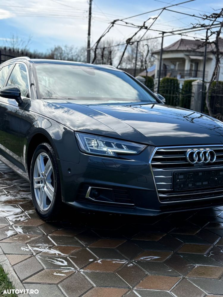 Audi A4 2.0 TFSI ultra S tronic sport - 1