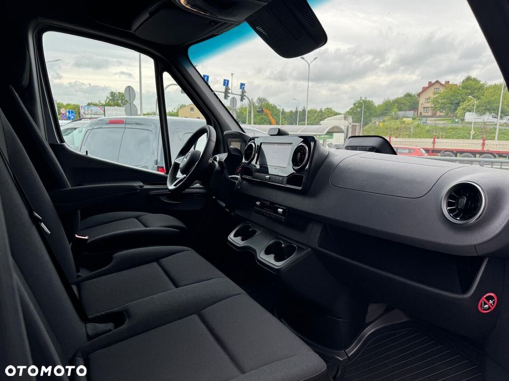 Mercedes-Benz Sprinter Furgon 319 CDI L3H2 - 16