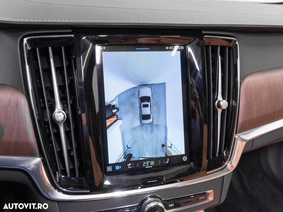 Volvo S90 Recharge T8 AWD Ultimate Dark - 19