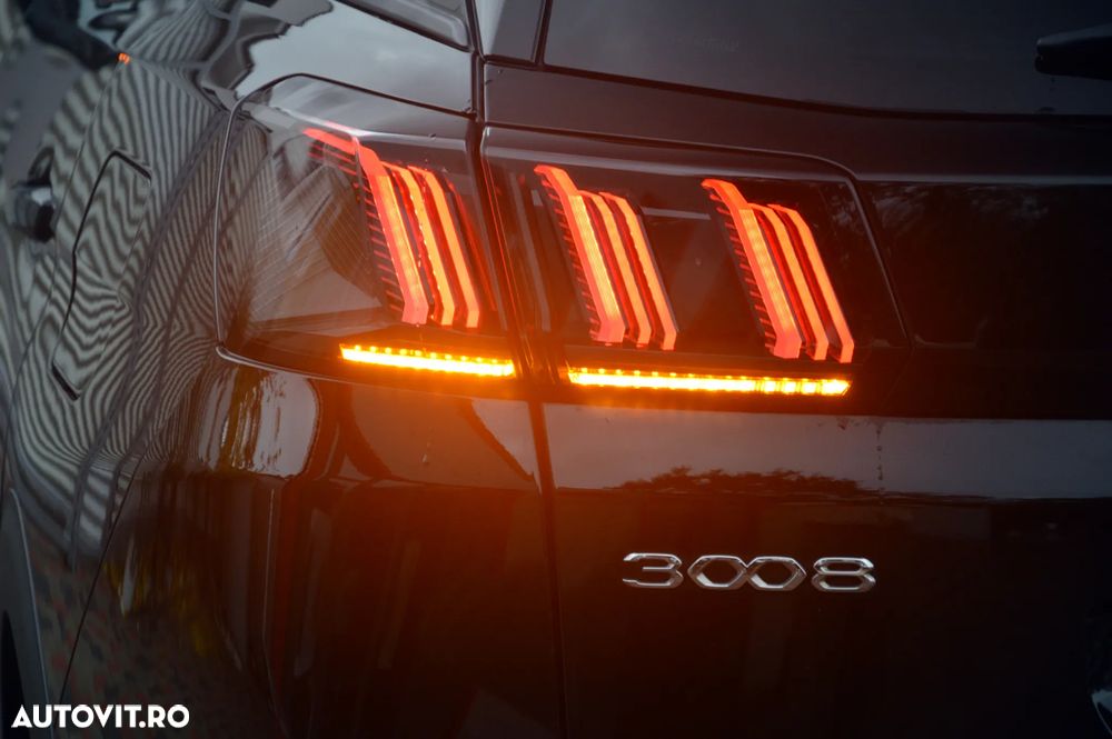 Peugeot 3008 Hybrid 225 e-EAT8 Allure - 37