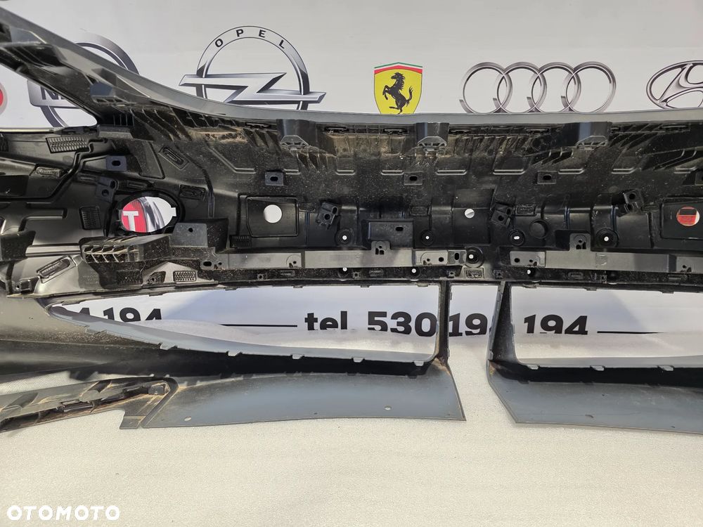 MG CYBERSTER 23- ZDERZAK PRZEDNI PRZÓD NOWY ORYGINALNYN NA 6xPDC + KAMERA , NR P11395179 , NR AUKCJI NZ1837 - 33