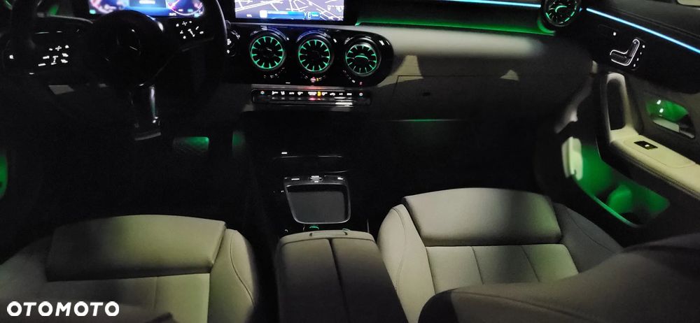 Mercedes-Benz CLA 250 4Matic 8G-DCT Edition AMG Line - 24